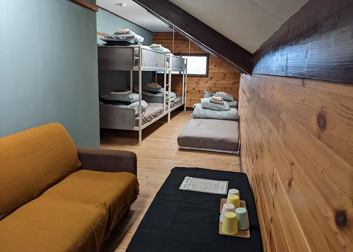 Tanigawa Valley Lodge & Coffee Roastery
